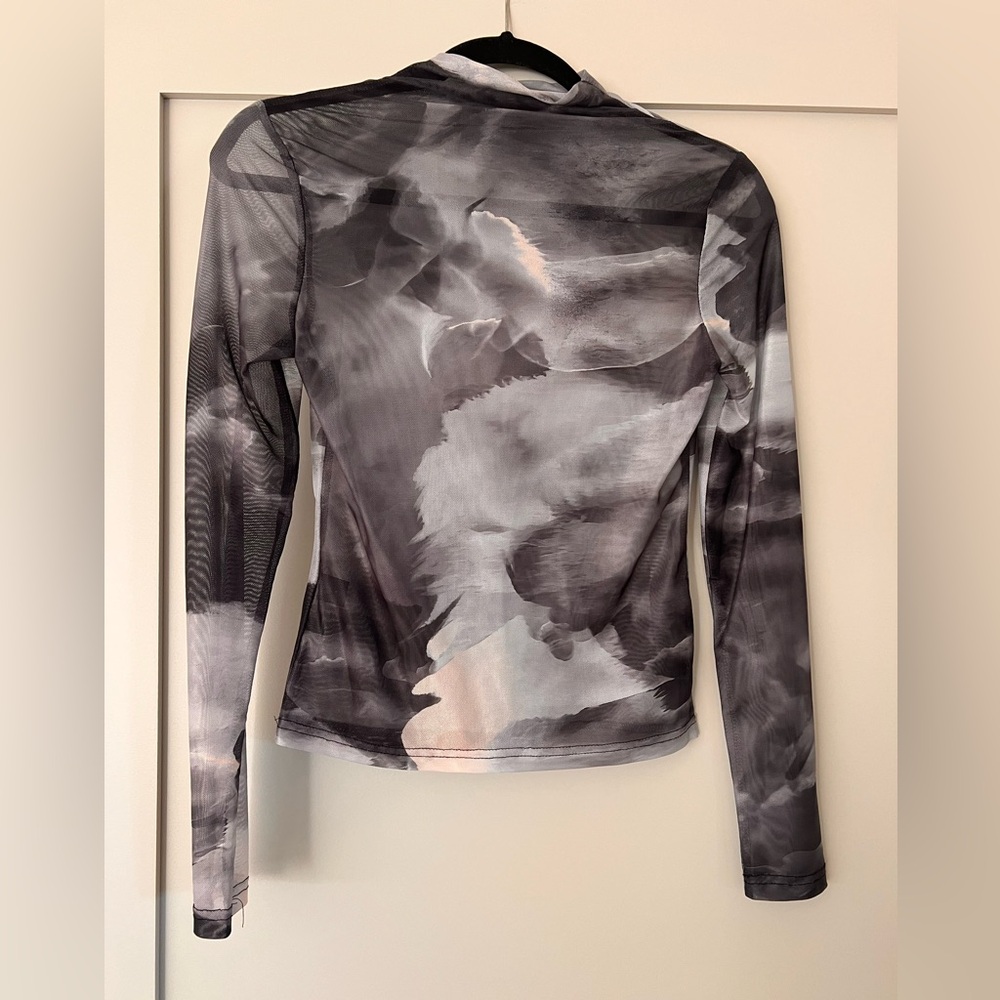 SHEIN Monochrome Abstract Long Sleeve Top